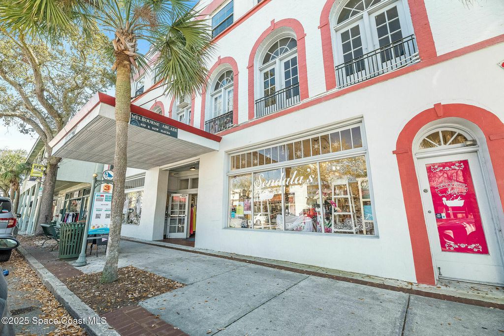 909 E New Haven Avenue, Melbourne, FL 32901