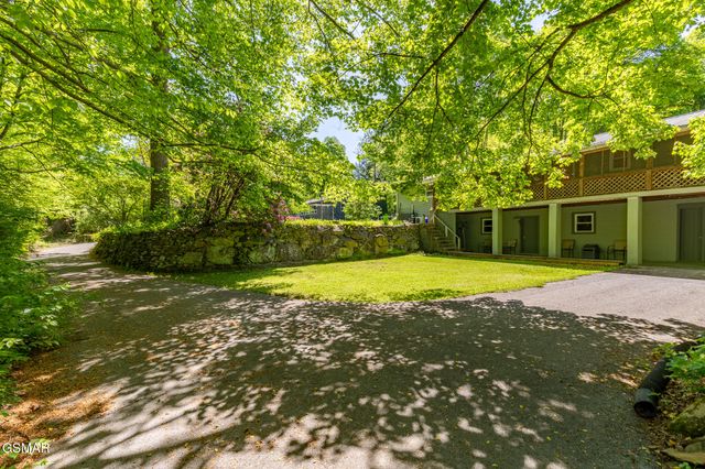 4527 E Scenic Drive, Gatlinburg, TN 37738