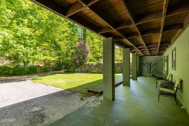 4527 E Scenic Drive, Gatlinburg, TN 37738