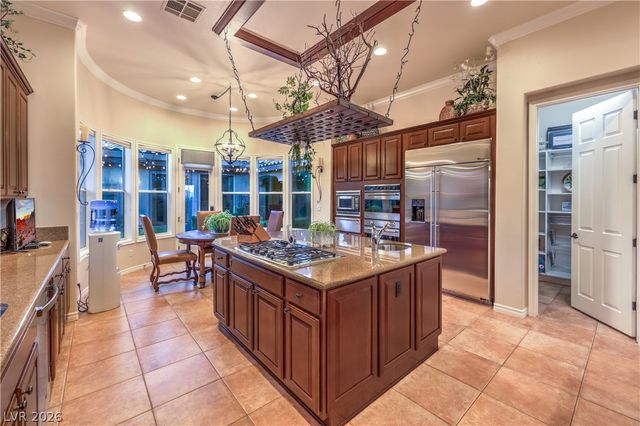 24 CROSS RIDGE Street, Las Vegas, NV 89135