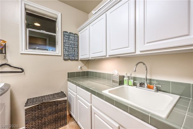 24 CROSS RIDGE Street, Las Vegas, NV 89135