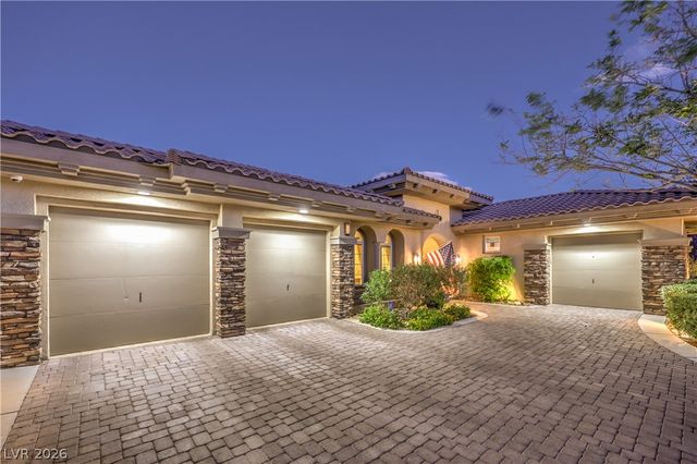 24 CROSS RIDGE Street, Las Vegas, NV 89135