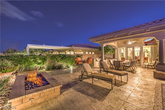 24 CROSS RIDGE Street, Las Vegas, NV 89135