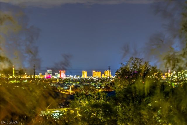 24 CROSS RIDGE Street, Las Vegas, NV 89135