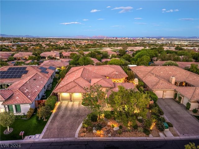 24 CROSS RIDGE Street, Las Vegas, NV 89135
