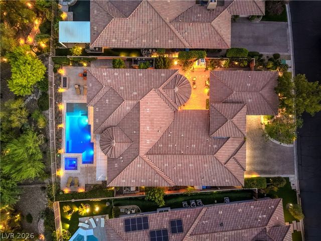 24 CROSS RIDGE Street, Las Vegas, NV 89135