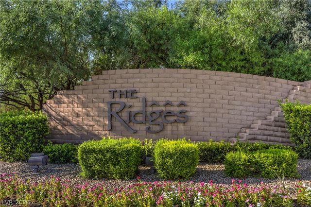 24 CROSS RIDGE Street, Las Vegas, NV 89135