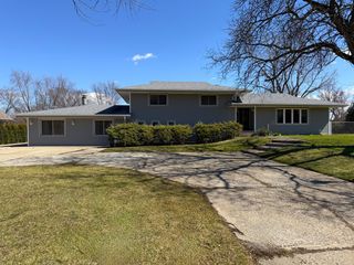 12747 S 81st Court, Palos Park, IL 60464