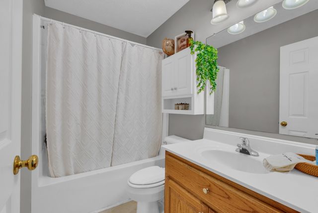 145 Greenwood Dr, Smithville, TN 37166