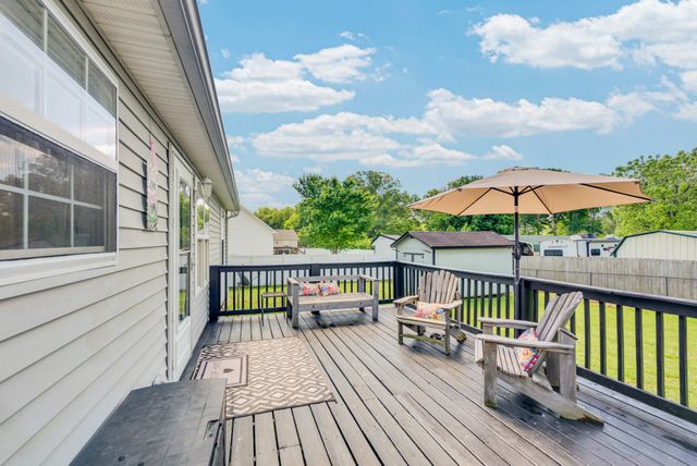 145 Greenwood Dr, Smithville, TN 37166