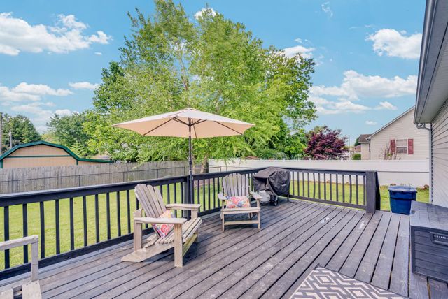 145 Greenwood Dr, Smithville, TN 37166