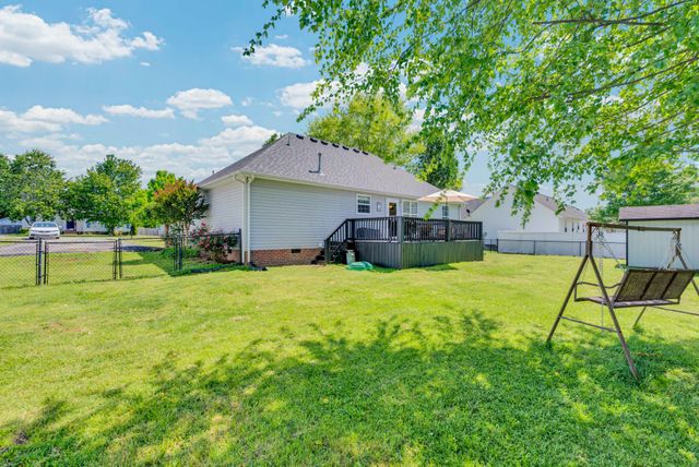 145 Greenwood Dr, Smithville, TN 37166