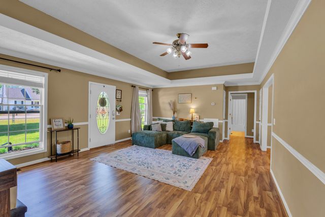 145 Greenwood Dr, Smithville, TN 37166