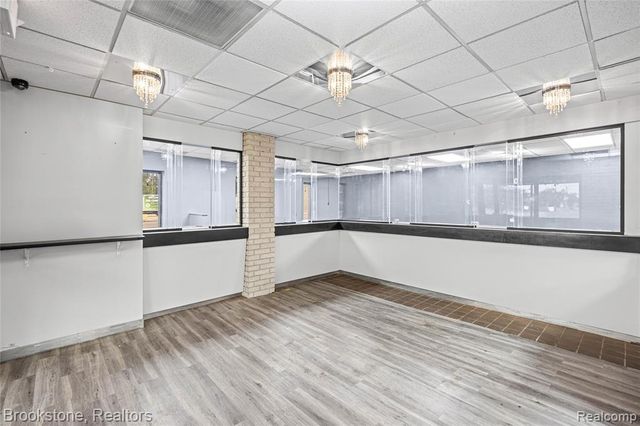 21511 Van Dyke Avenue, Warren, MI 48089