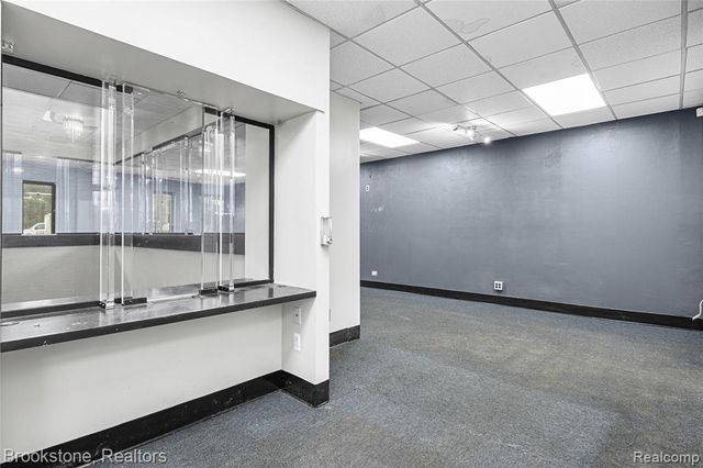 21511 Van Dyke Avenue, Warren, MI 48089