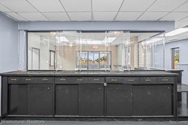 21511 Van Dyke Avenue, Warren, MI 48089