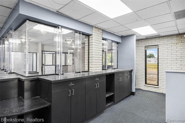 21511 Van Dyke Avenue, Warren, MI 48089