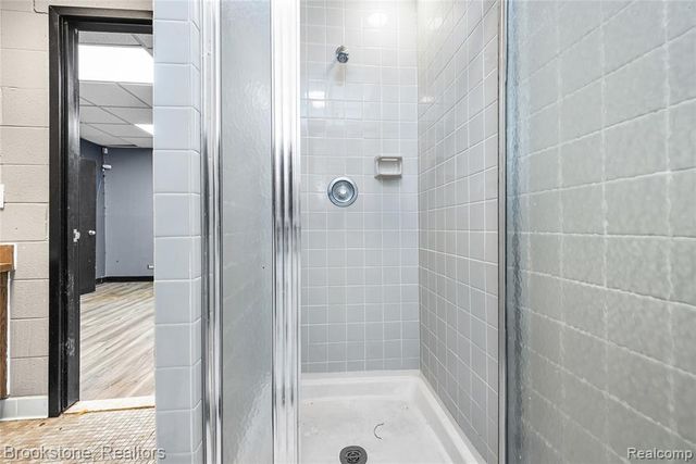 21511 Van Dyke Avenue, Warren, MI 48089