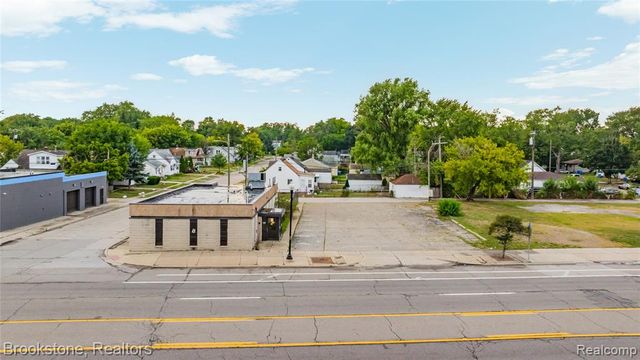 21511 Van Dyke Avenue, Warren, MI 48089