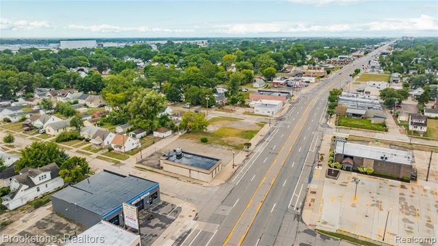 21511 Van Dyke Avenue, Warren, MI 48089