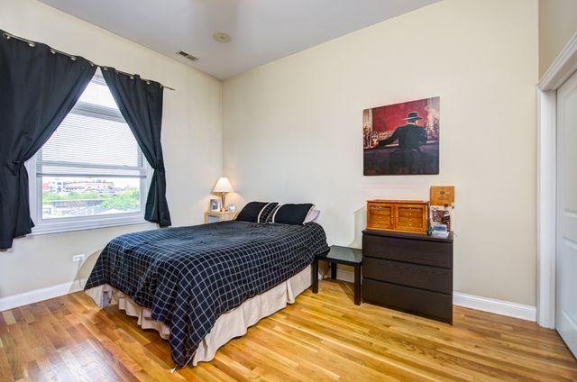 2730 N Ashland Avenue 306, Chicago, IL 60614