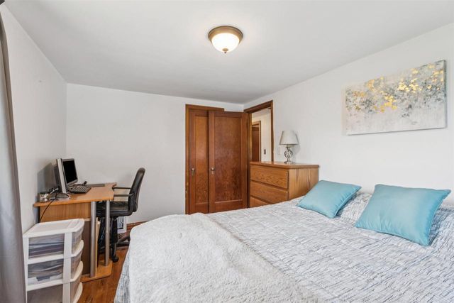 1612 N HARRIMAN STREET, Appleton, WI 54911