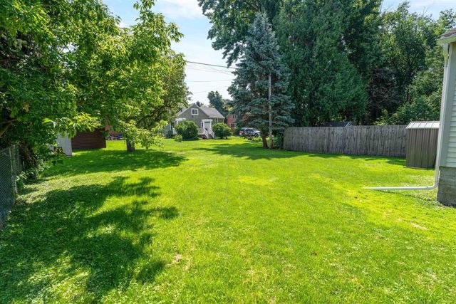 1612 N HARRIMAN STREET, Appleton, WI 54911