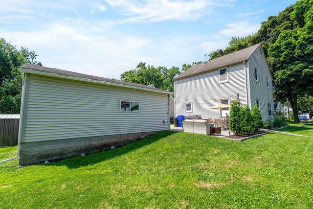 1612 N HARRIMAN STREET, Appleton, WI 54911