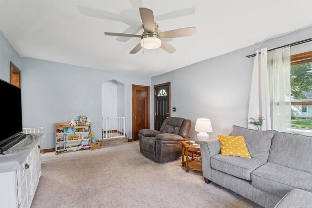 1612 N HARRIMAN STREET, Appleton, WI 54911
