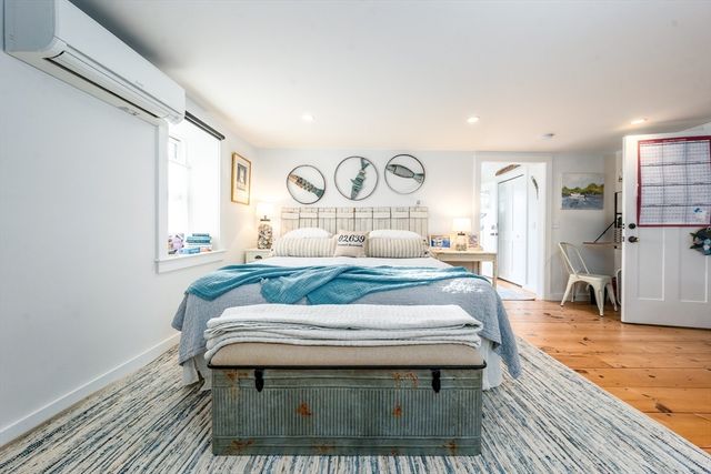 41 Center St, Dennis, MA 02639