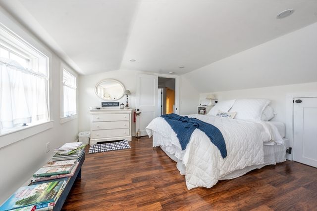 41 Center St, Dennis, MA 02639