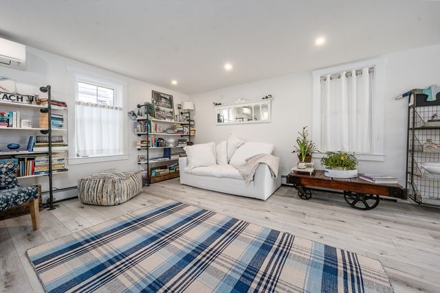 41 Center St, Dennis, MA 02639