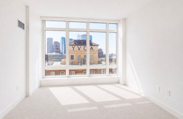 400 Stuart 18G, Boston, MA 02116