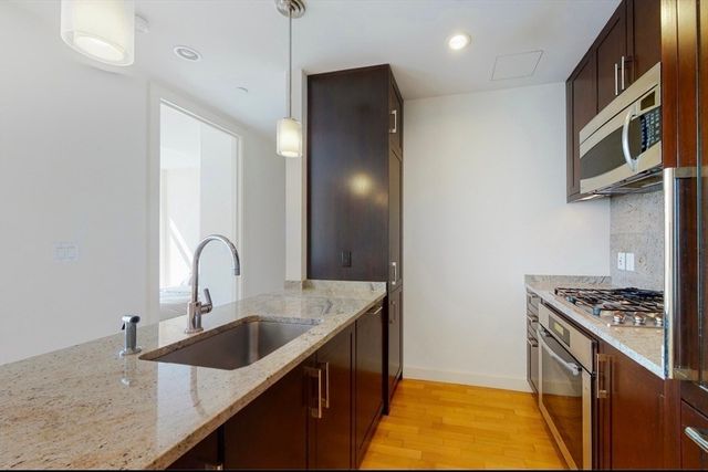 400 Stuart 18G, Boston, MA 02116