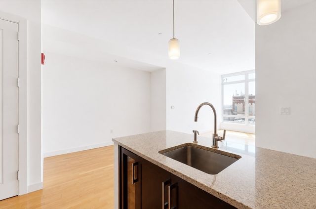 400 Stuart 18G, Boston, MA 02116