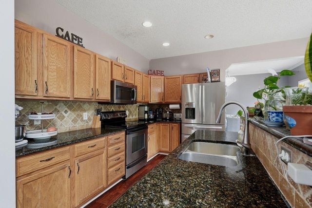 237 Adam Circle, Carver, MN 55315