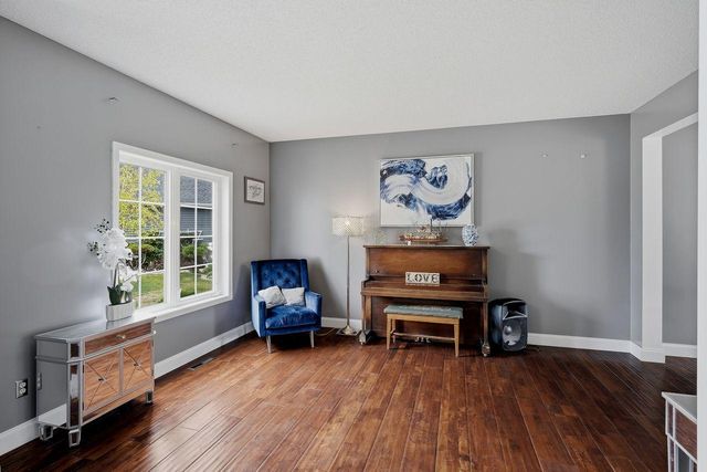 237 Adam Circle, Carver, MN 55315