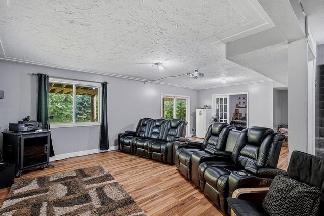 237 Adam Circle, Carver, MN 55315
