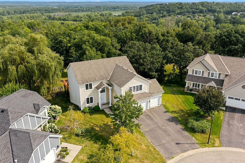 237 Adam Circle, Carver, MN 55315