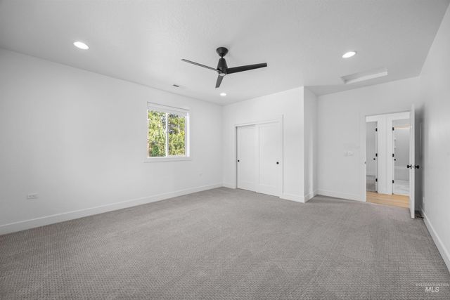 5274 N Cengotita Ln, Boise, ID 83703