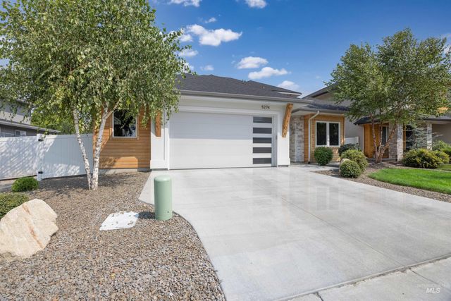 5274 N Cengotita Ln, Boise, ID 83703