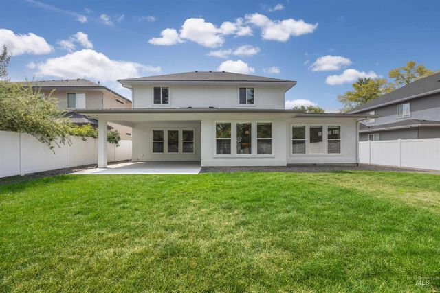 5274 N Cengotita Ln, Boise, ID 83703