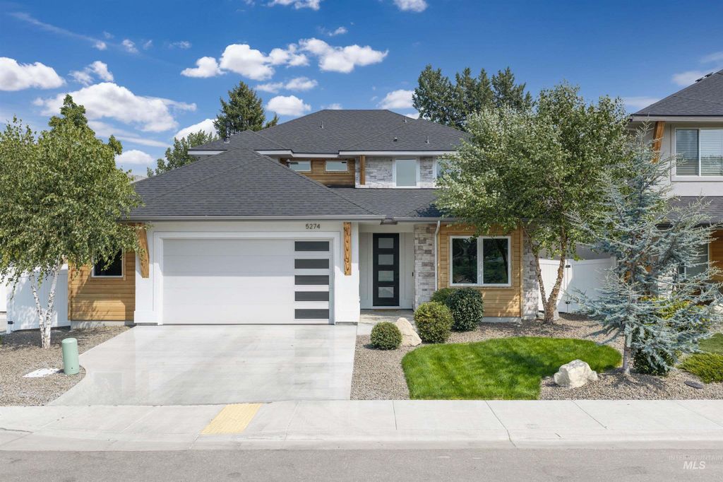 5274 N Cengotita Ln, Boise, ID 83703 photo 2