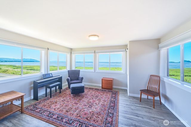 264 Stringtown Road, Ilwaco, WA 98624