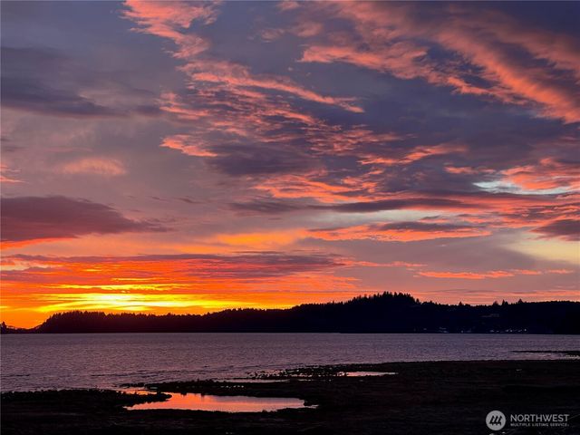 264 Stringtown Road, Ilwaco, WA 98624