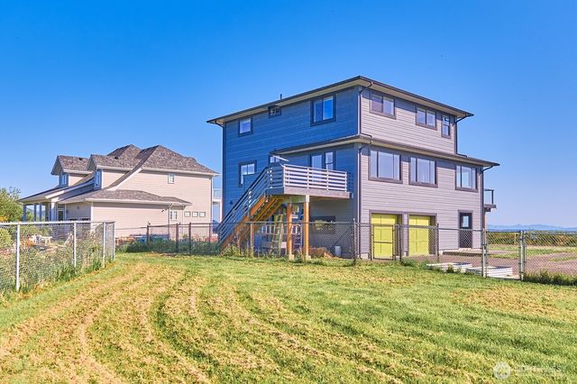 264 Stringtown Road, Ilwaco, WA 98624