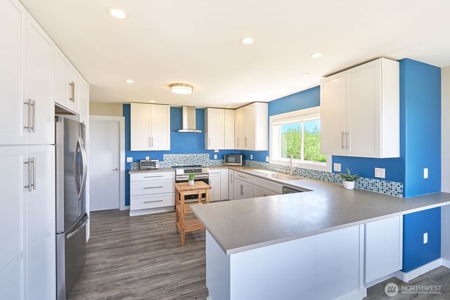 264 Stringtown Road, Ilwaco, WA 98624