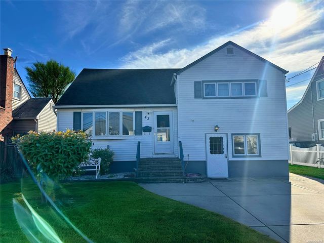 43 Jefferson Street, Freeport, NY 11520
