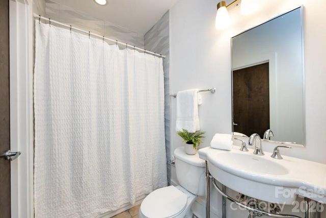 1600 Fulton Avenue 204, Charlotte, NC 28205