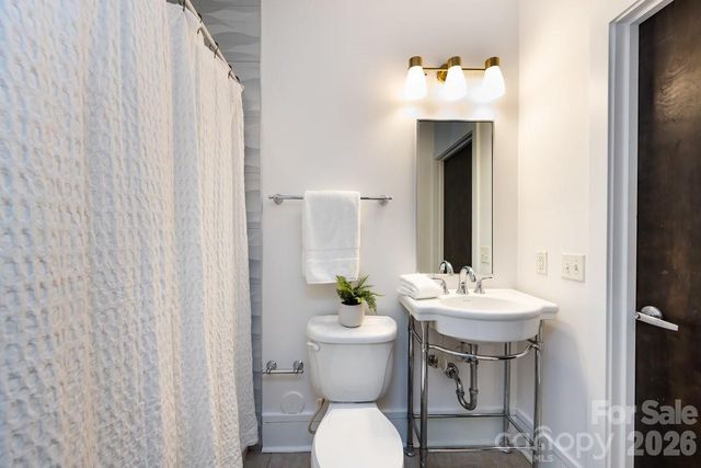 1600 Fulton Avenue 204, Charlotte, NC 28205